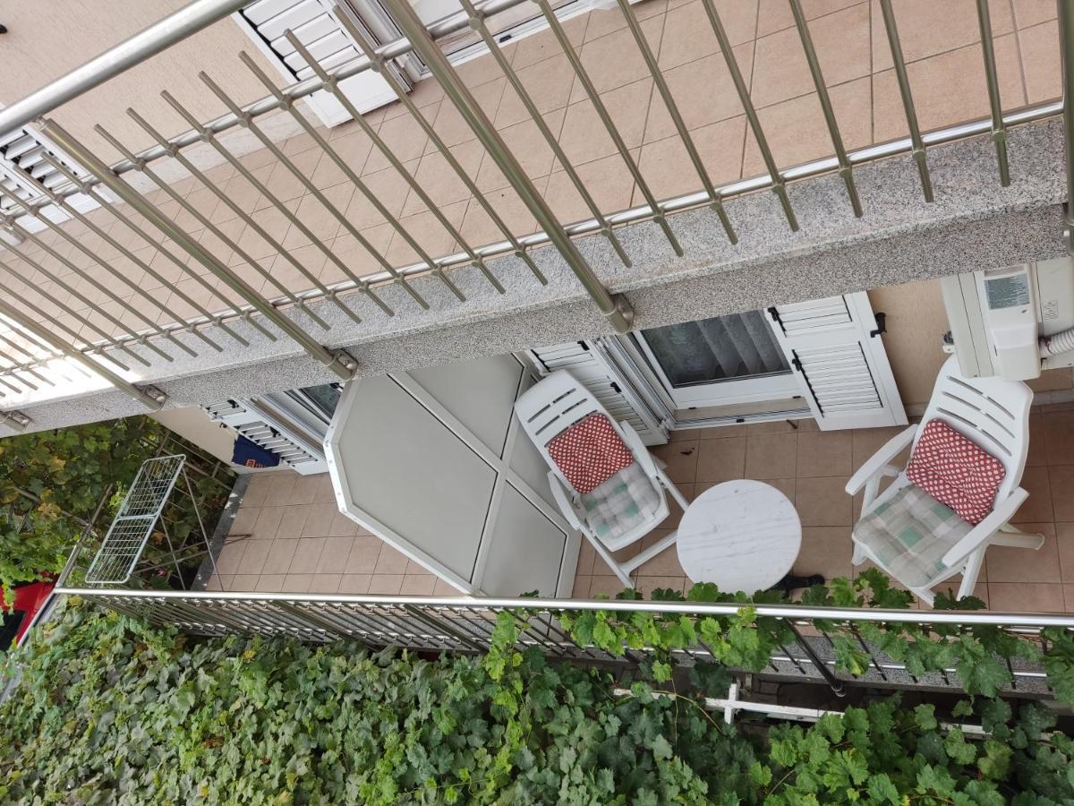 Apartments Samec Izola Exterior photo